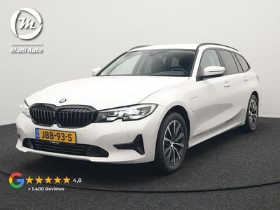 Wit Gebruikt 2020 BMW 330e Comfort Edition Stationwagen | € 26.430 (Super prijs)