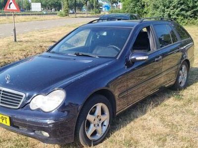 Mercedes C180