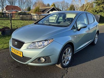 Blauw (metallic) Gebruikt 2010 Seat Ibiza Style Hatchback | € 2.450 (Eerlijke prijs)