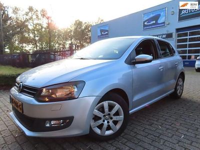 Grijs (metallic) Gebruikt 2013 VW Polo Comfortline Hatchback | € 6.450 (Eerlijke prijs)