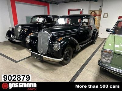 Zwartschwarz Occasion 1952 Mercedes 220 Cabriolet | € 24.900