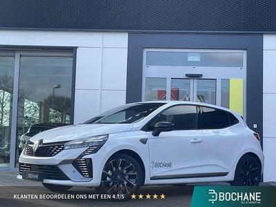 Wit Occasion 2025 Renault Clio V Esprit Alpine Hatchback | € 26.695 (Eerlijke prijs)
