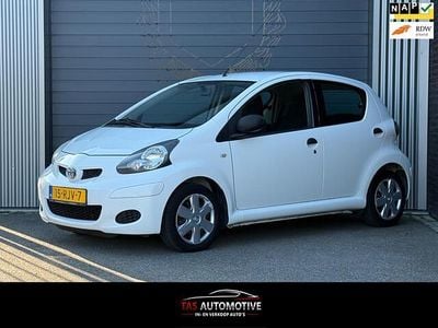 Occasion Toyota Aygo 68 PK (50 kW) 2011 Wit Hatchback