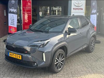 Grijs Occasion 2025 Toyota Yaris Cross Sport SUV | € 36.400 (Eerlijke prijs)