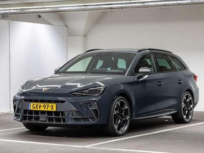 Blauw Gebruikt 2025 Cupra Leon VZ Stationwagen | € 43.990 (Goede deal)