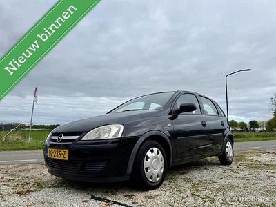 Zwart Gebruikt 2005 Opel Corsa Hatchback | € 1.995 (Eerlijke prijs)
