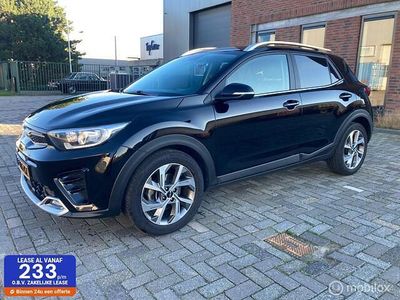 Zwart Occasion 2022 Kia Stonic GT SUV | € 17.450 (Eerlijke prijs)