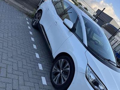 Wit Occasion 2017 Renault Scénic IV Intens MPV | € 12.000 (Duur)