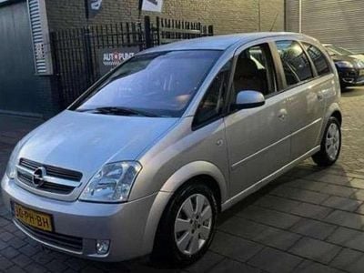 Grijs Occasion 2004 Opel Meriva Cosmo MPV | € 1.500 (Eerlijke prijs)