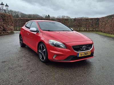 Occasion Volvo V40 R-Design 179 PK (131 kW) 2013 Rood MPV