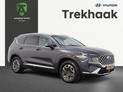 tweedehands Hyundai Santa Fe 1.6 T-GDI HEV Comfort Smart 7 Persoons | Trekhaak | DAB | Naviga