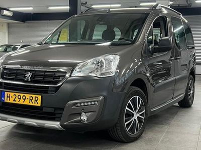 tweedehands Peugeot Partner Tepee 1.2 PureTech Active navigatie Camera clima cruise controle parkeersensoren led zeer compleet uitvoering