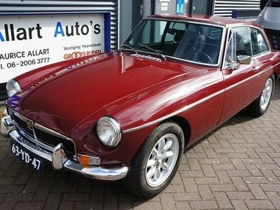 Rood Occasion 1974 MG B GT Coupé | € 17.950