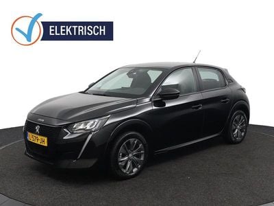 Zwart Gebruikt 2021 Peugeot e-208 Active Hatchback | € 14.999 (Goede deal)