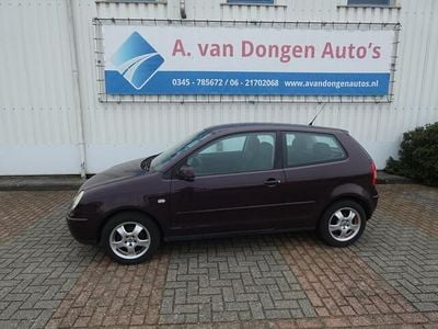 Rood Gebruikt 2002 VW Polo Comfortline Hatchback | € 895 (Eerlijke prijs)