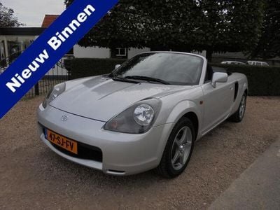 Zilver, metallic lak Gebruikt 2000 Toyota MR2 Cabriolet | € 12.950 (Duur)