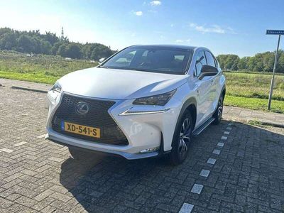 Lexus NX300h