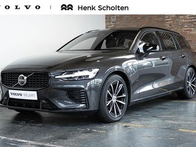 Grijs Occasion 2022 Volvo V60 Plus Stationwagen | € 46.950 (Duur)