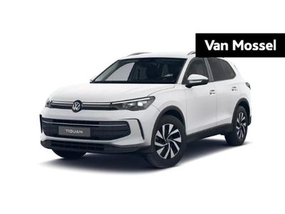 Wit Nieuw 2025 VW Tiguan Edition SUV | € 55.600 (Duur)