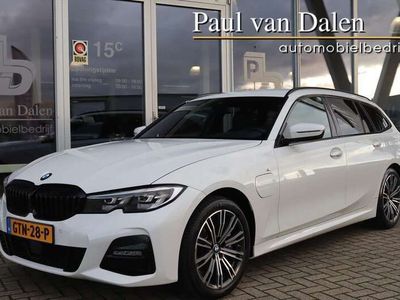 BMW 330e