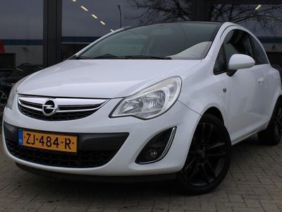 tweedehands Opel Corsa 1.4-16V 101pk Color Edition + 17inch + STUUR.STOELVERW. + LEDER PAKKET + AIRCO