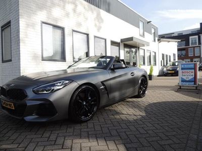 tweedehands BMW Z4 SDRIVE20I HIGH EX. M-Sport Frozen Grey !!