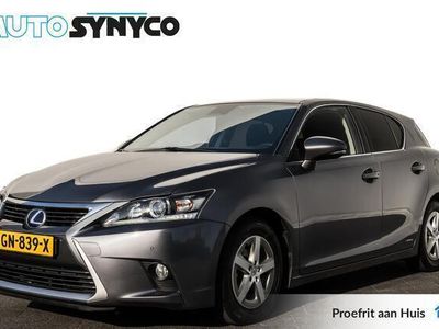Lexus CT200h