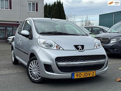 Grijs Gebruikt 2009 Peugeot 107 Hatchback | € 2.300 (Eerlijke prijs)