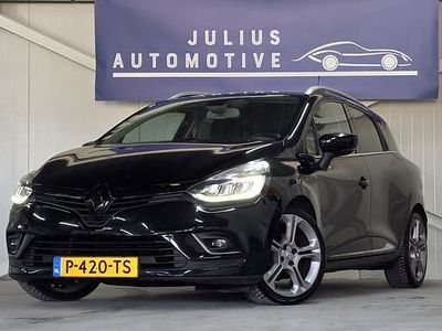 Zwart (metallic) Occasion 2016 Renault Clio GrandTour Intens Stationwagen | € 8.493 (Eerlijke prijs)