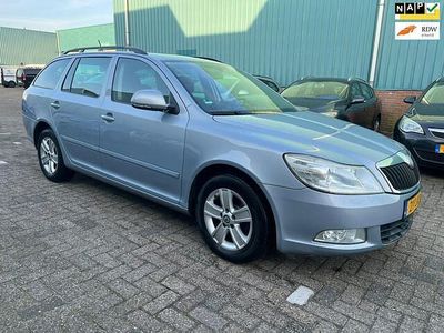 Blauw Occasion 2010 Skoda Octavia Business Line Stationwagen | € 2.650