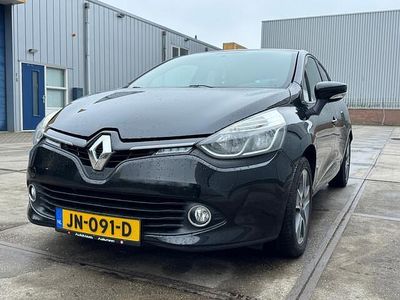 Zwart Occasion 2016 Renault Clio IV Night&Day Hatchback | € 4.250 (Eerlijke prijs)