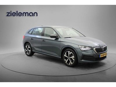 Grijs Occasion 2020 Skoda Scala Active Hatchback | € 11.845 (Eerlijke prijs)