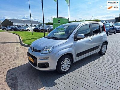 Grijs Gebruikt 2014 Fiat Panda Lounge Hatchback | € 3.499 (Eerlijke prijs)