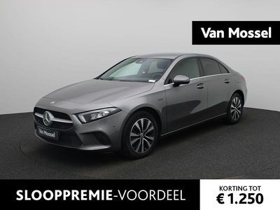Grijs Occasion 2020 Mercedes A250 Business Sedan | € 22.900 (Goede deal)