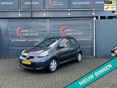Grijs Occasion 2011 Toyota Aygo Comfort Hatchback | € 4.249 (Iets duurder)