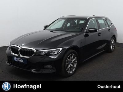 BMW 330e