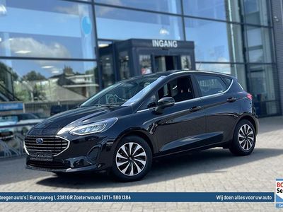 Zwart, metallic lak Gebruikt 2022 Ford Fiesta Titanium Hatchback | € 19.450 (Iets duurder)