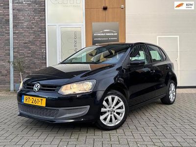 Zwart Gebruikt 2010 VW Polo Comfortline Hatchback | € 4.399 (Goede deal)