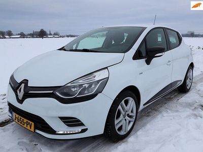 Wit Occasion 2017 Renault Clio IV LIMITED Hatchback | € 8.999 (Eerlijke prijs)