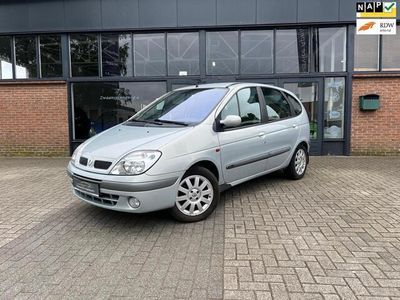 tweedehands Renault Scénic 1.6-16V Expression Sport, Airco,