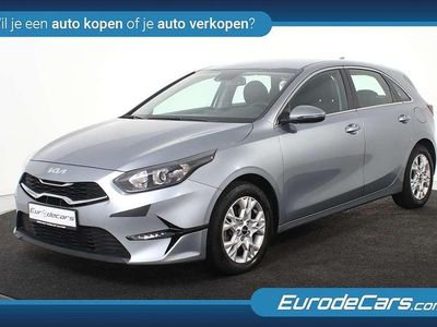 Grijs (metallic) Occasion 2022 Kia Ceed Hatchback | € 18.500 (Eerlijke prijs)