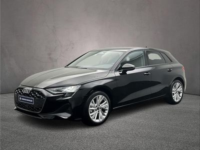 Briljantzwart Nieuw 2025 Audi A3 Sportback Proline Hatchback | € 42.139