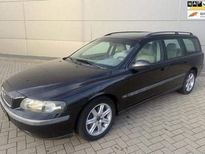 Zwart Occasion 2002 Volvo V70 Comfort Stationwagen | € 995
