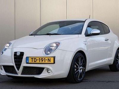 Wit Gebruikt 2014 Alfa Romeo MiTo Distinctive Hatchback | € 9.999 (Eerlijke prijs)