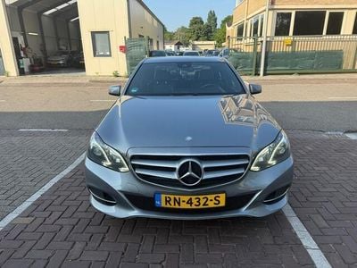 Grijs Gebruikt 2014 Mercedes E220 Avantgarde Sedan | € 14.750 (Iets duurder)