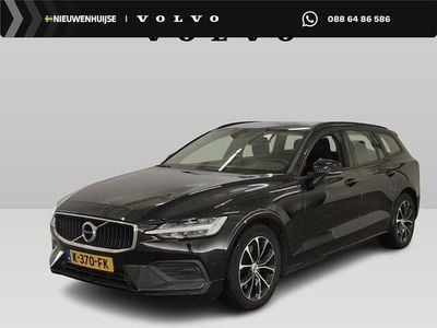 Zwart Gebruikt 2020 Volvo V60 Momentum Stationwagen | € 25.894 (Goede deal)