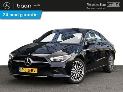 Zwart (metallic) Occasion 2022 Mercedes CLA250e Luxury Sedan | € 30.900 (Super prijs)