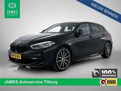 Zwart Gebruikt 2020 BMW 118 Executive Hatchback | € 22.445 (Eerlijke prijs)