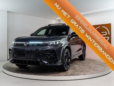 Grijs Gebruikt 2024 VW Tiguan R-line SUV | € 56.980 (Iets duurder)