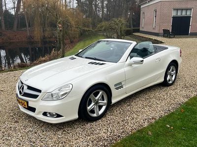 Wit Gebruikt 2011 Mercedes SL300 Cabriolet | € 99.999